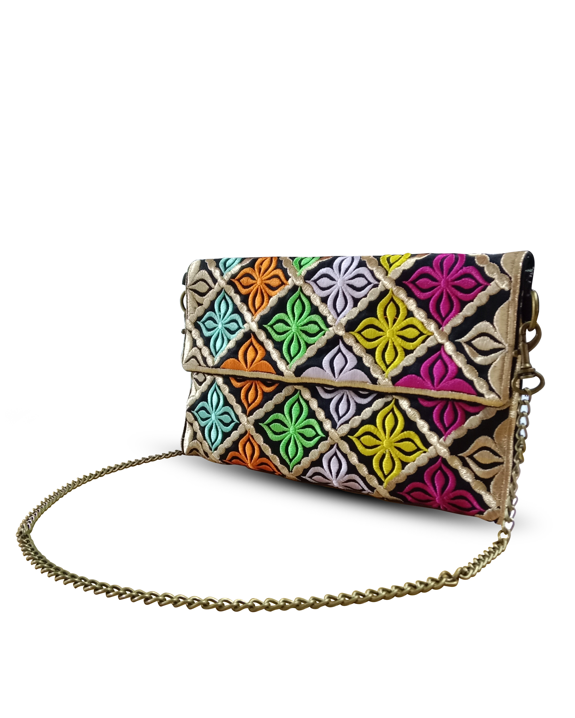 Pochette Brodée – Élégance Artisanale et Chic Moderne