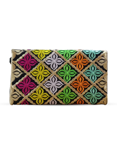 Pochette Brodée – Élégance Artisanale et Chic Moderne