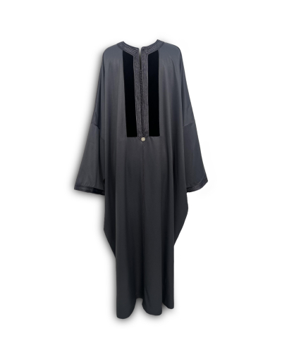 Grey caftan with velvet detail – Refined and bold masculine style