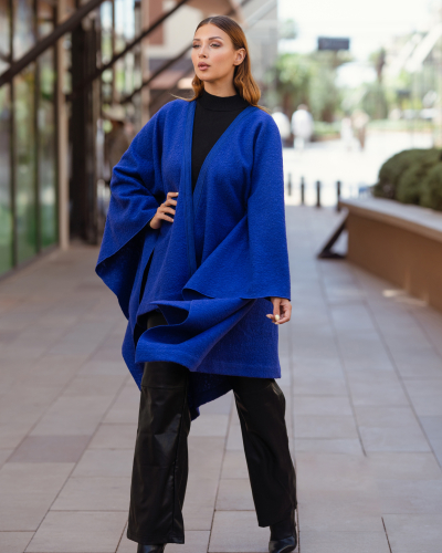Cape Femme Kounouz bleue – Coupe poncho élégante et confortable!