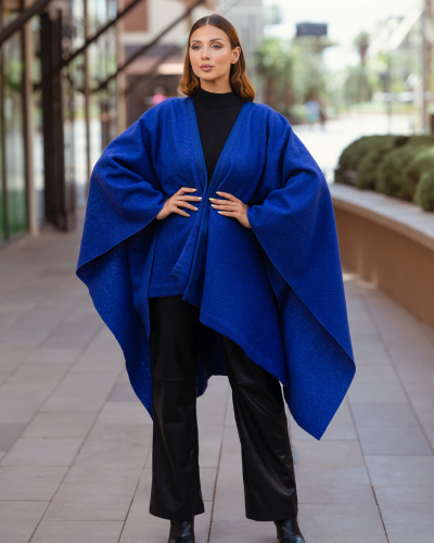 Cape Femme Kounouz bleue – Coupe poncho élégante et confortable!