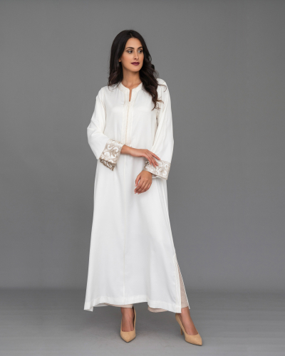Caftan en Mlifa Blanche - Élégance Traditionnelle et Modernité