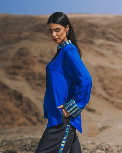 Vivid Royal Blue Kounouz Jabador – Sleeves with Handcrafted Geometric Pattern in Blue and Orange