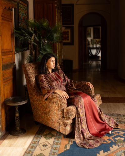 Takchita caftan crafted in tlija fabric