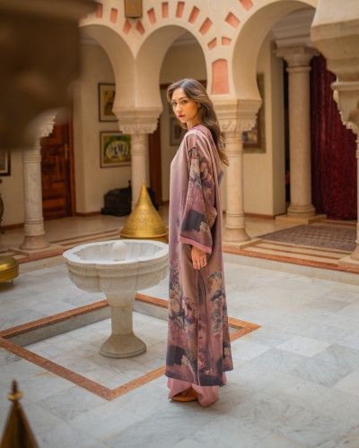 Chic three-piece Jabador set with kimono.