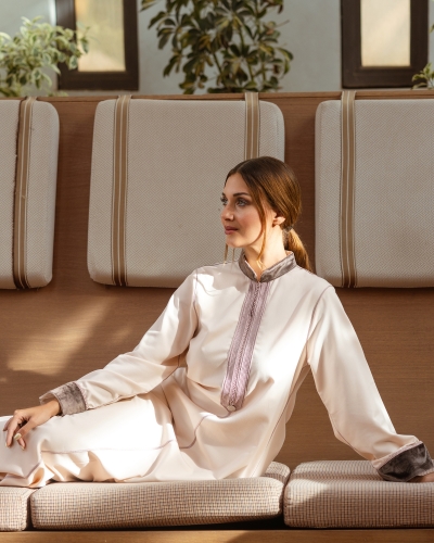 Kounouz - Velvet Caftan Wrists: Fusion of Elegance & Pure Tradition!
