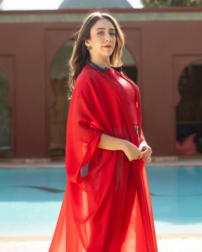 Gandoura Marocaine Ouverte en mousseline avec col - En Rouge | Kounouz
