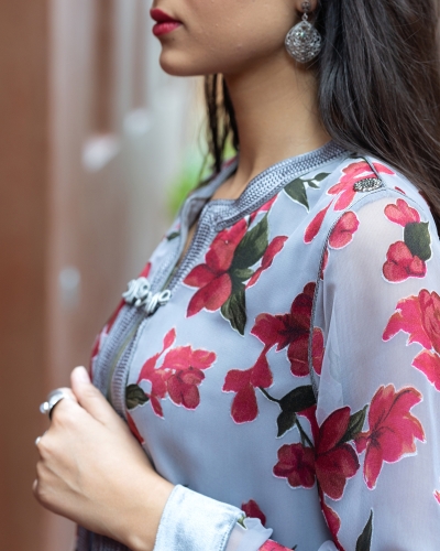 Tlija Women's Grey Printed Jacket - Light and elegant style!