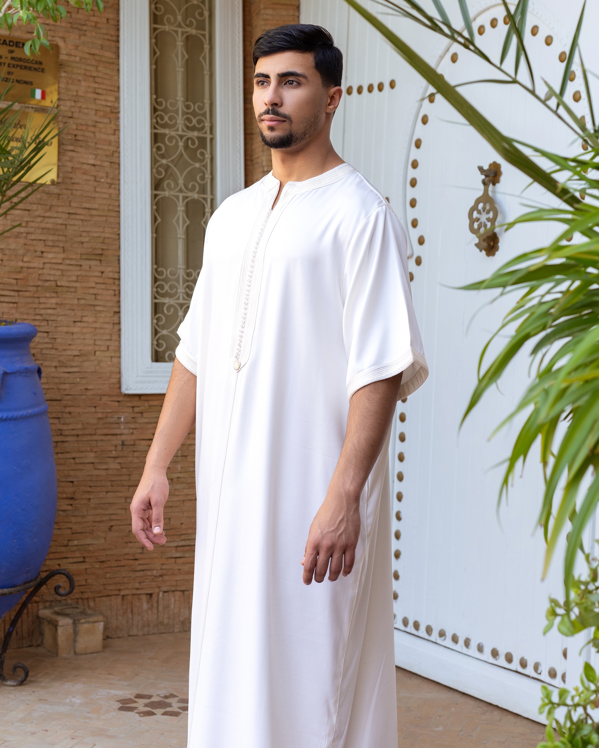 Half Sleeve Caftan in Mlifa – Tradition and refined modernity