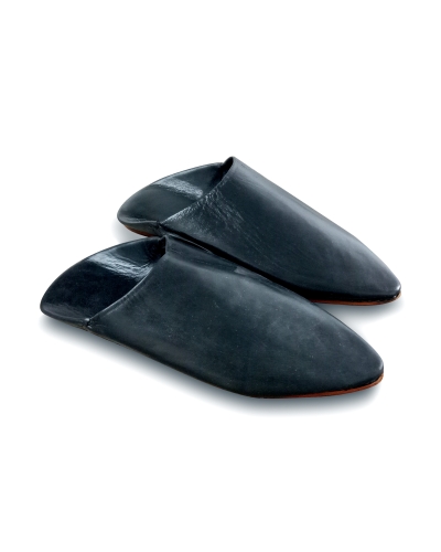 Leather slippers for men - The Perfect Alliance of Chic...